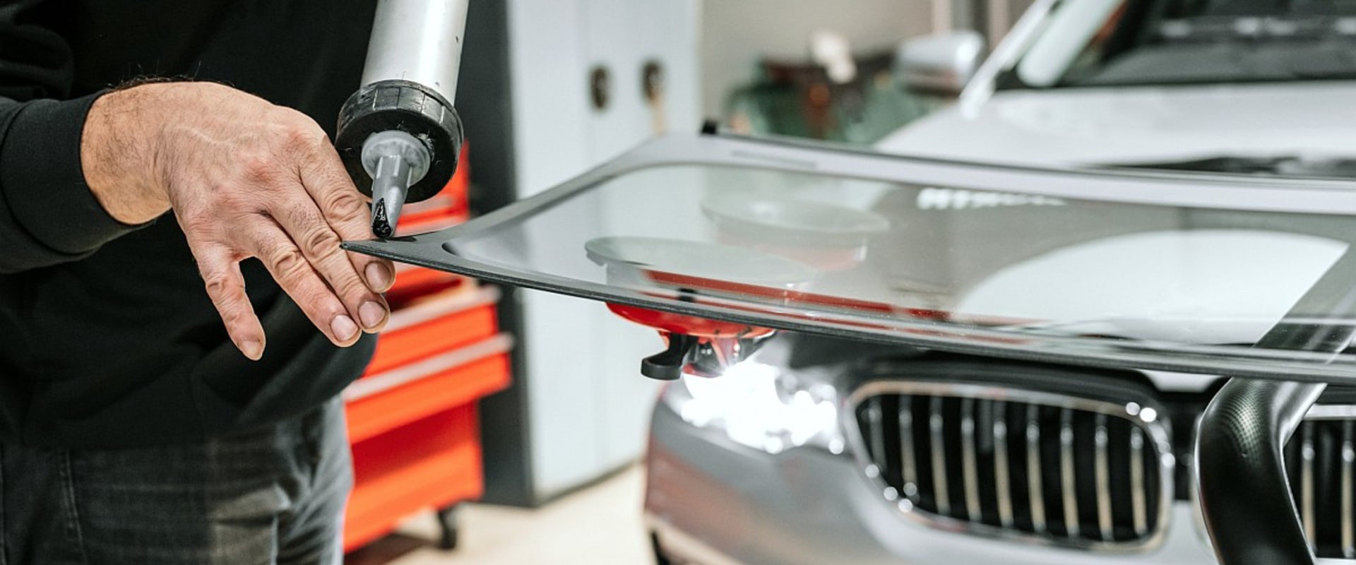 The Role of Testimonials in Choosing Auto Glass Services