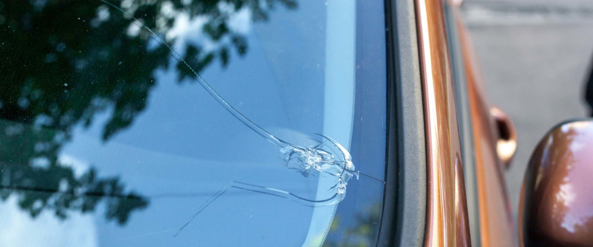 Comparing Auto Glass Service Costs in the Dallas Area