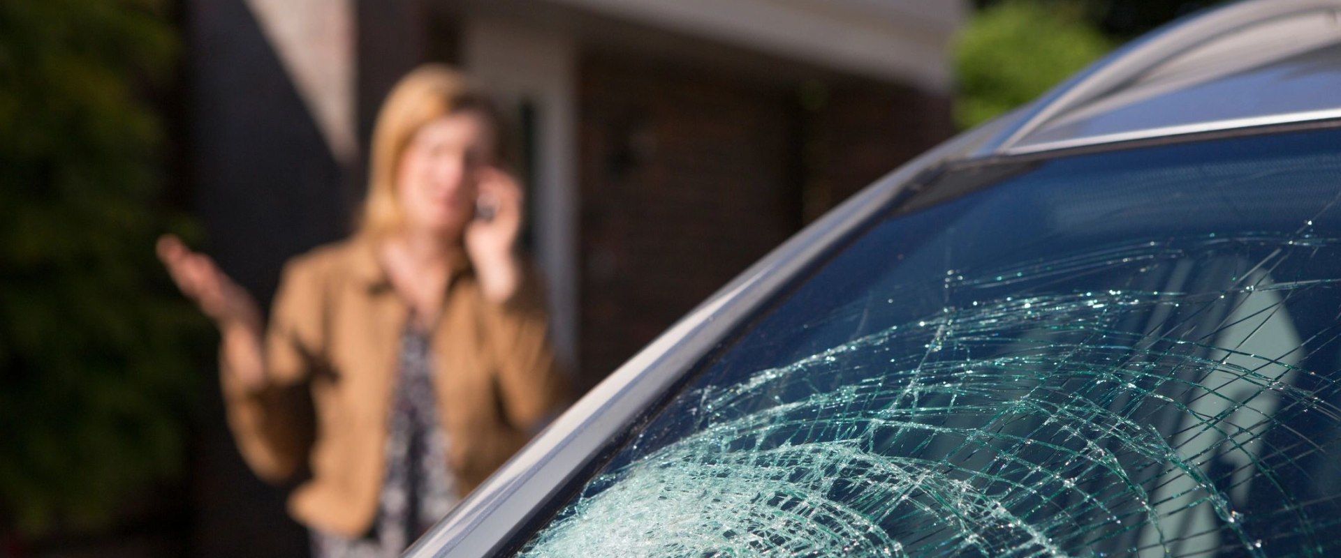 When to Call a Professional for Auto Glass Services
